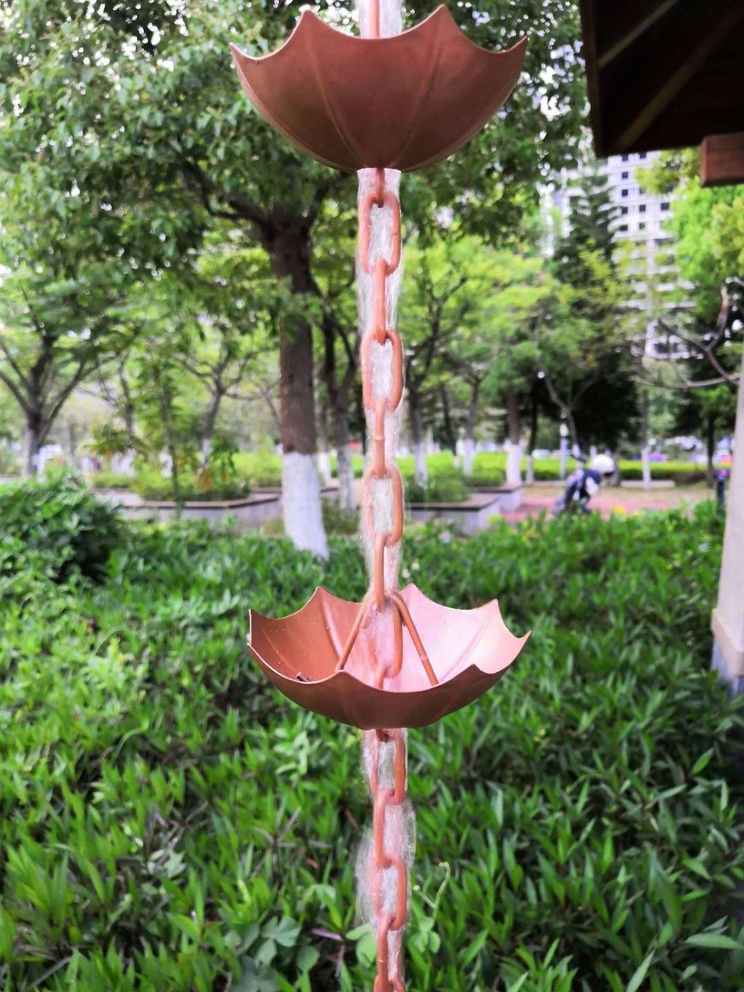 Metal umbrella rain chain with hanging hook and gutter adapter  copper rain chain gutter rain chain