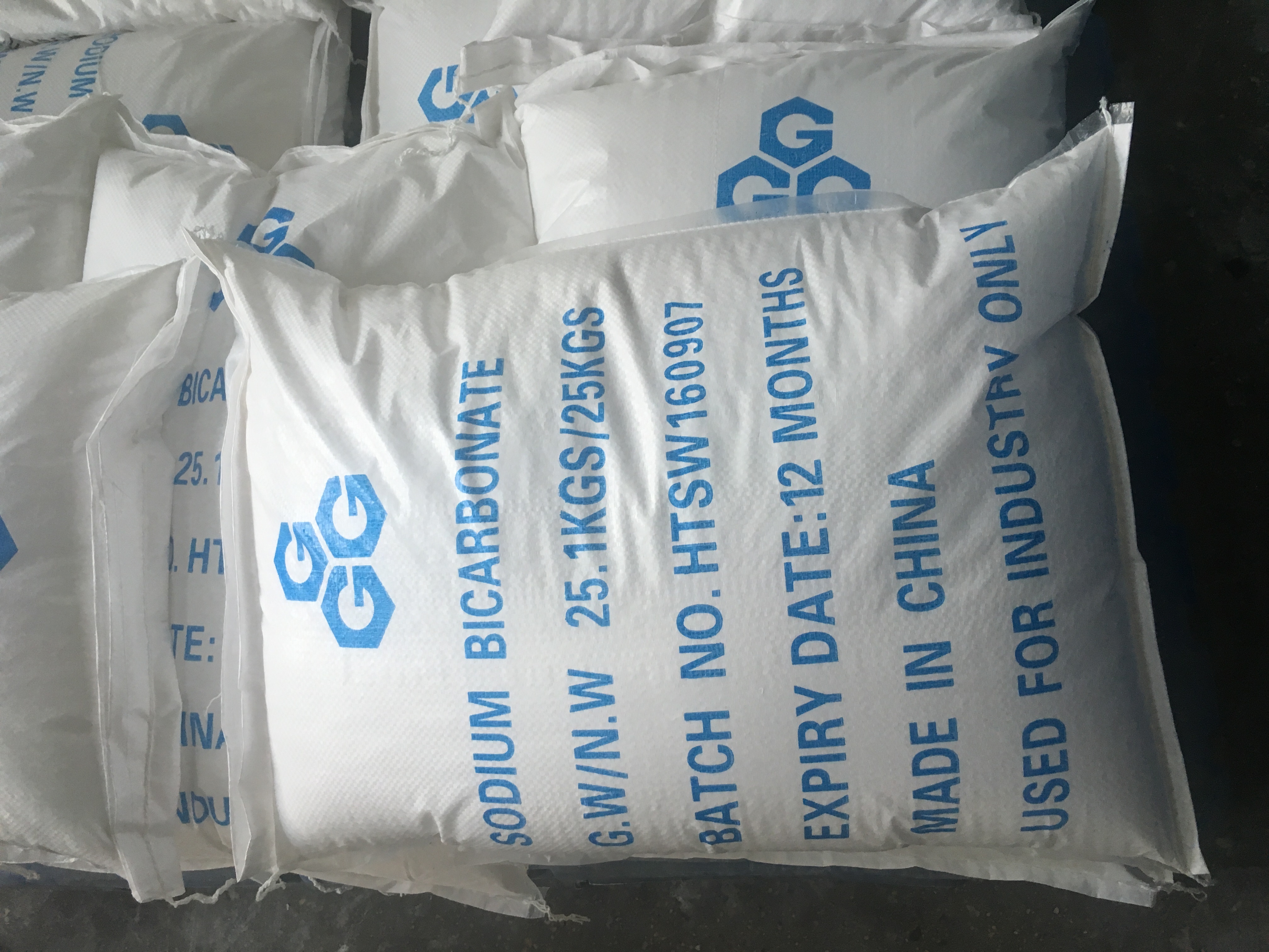 Manufacturer  price Malan Sodium bicarbonate 99.8% food grade supplier /NaHCO3/144-55-8/baking soda