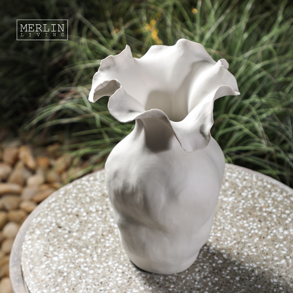 Merlin Living Handmade Unique Craftsmanship White Wedding Vase For Home Decor Vase Flower Chaozhou Ceramic Factory Wholesale