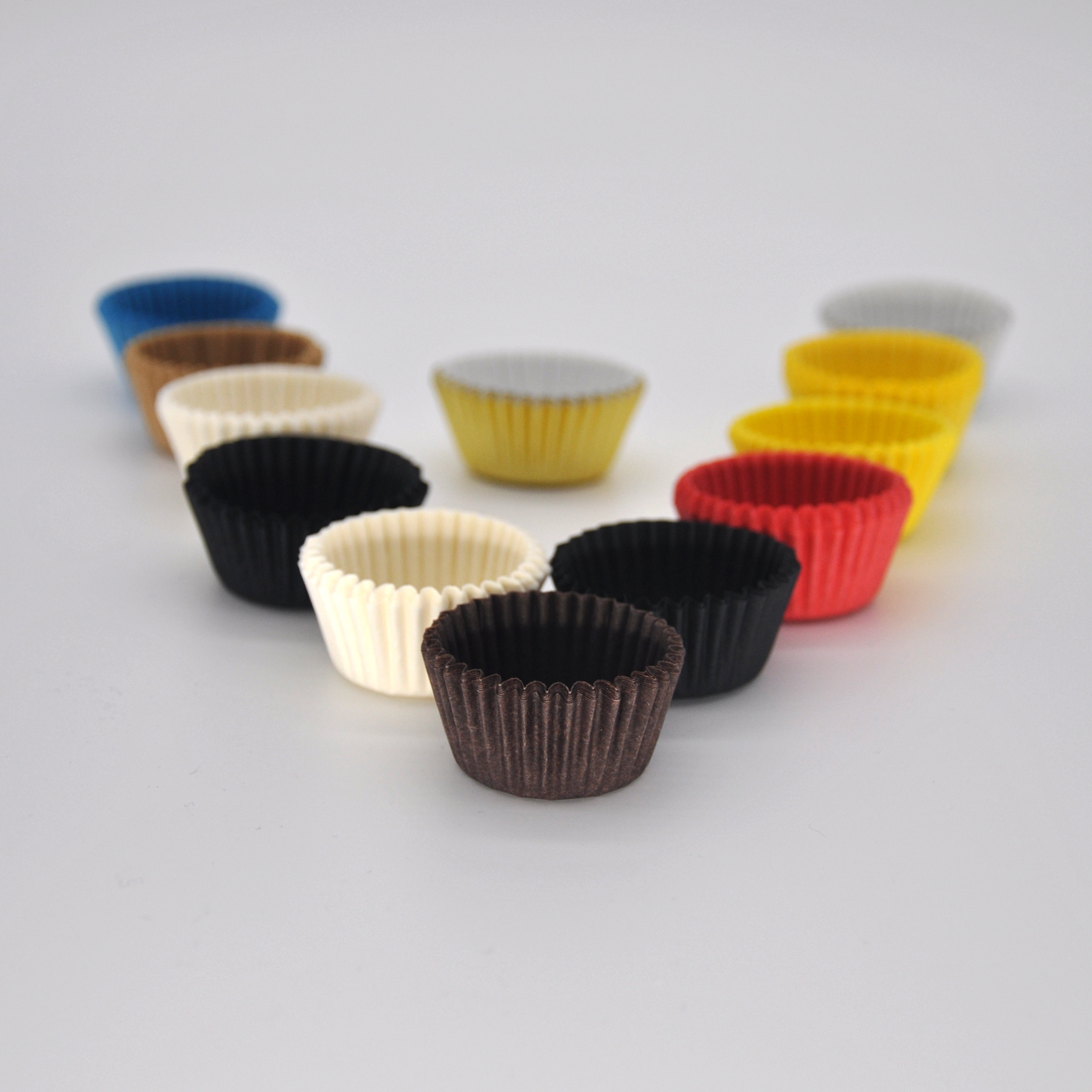 10,000 UNITS Base 64mm EU GREASEPROOF PAPER BAKE CUP /MUFFIN CUP / DISPOSABLE CUPCAKE LINER