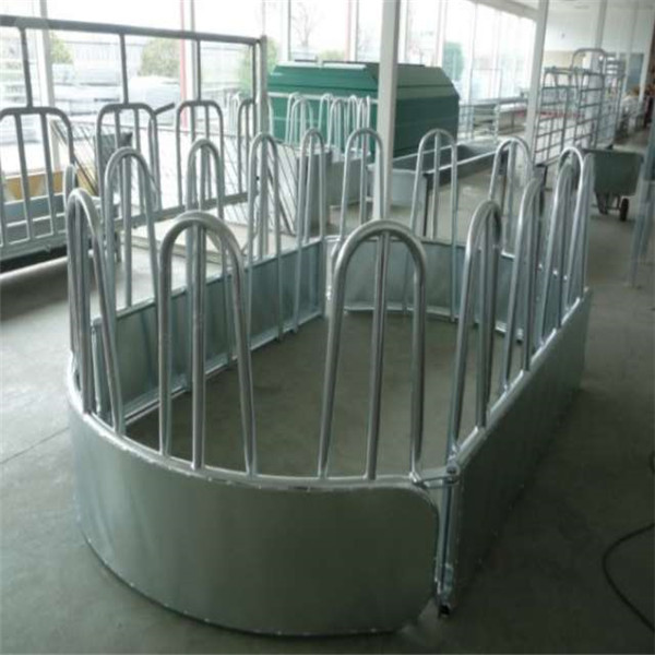 Steel bale loop top Handing Equipment portable cattle horse hay feeder with roof  animal feeders