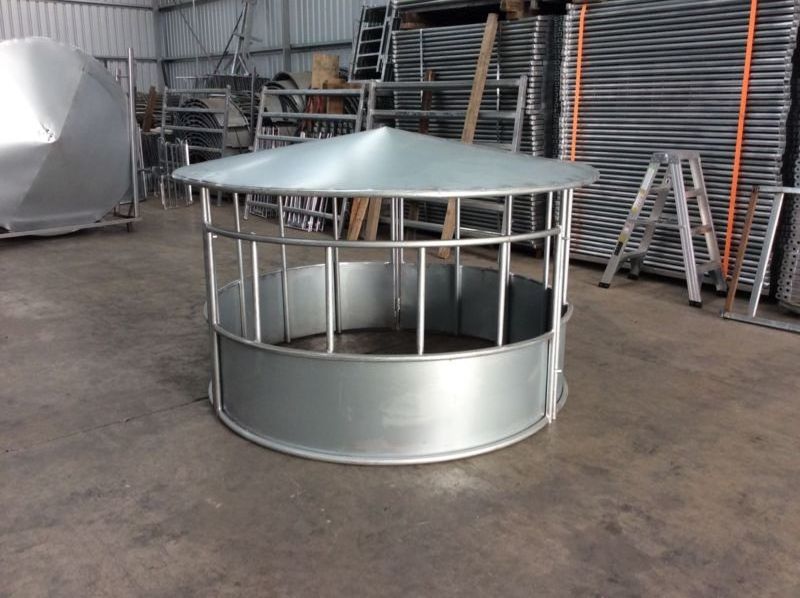 Factory Wholesale Hot Dip Galvanized Livestock Animal Cattle Round Hay Bale Rings Feeder