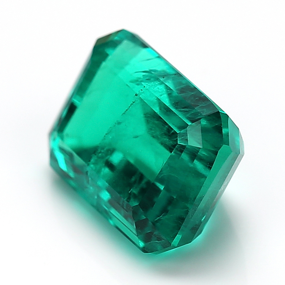 Colombia lab grown emerald synthetic emerald stone hydrothermal lab created emerald