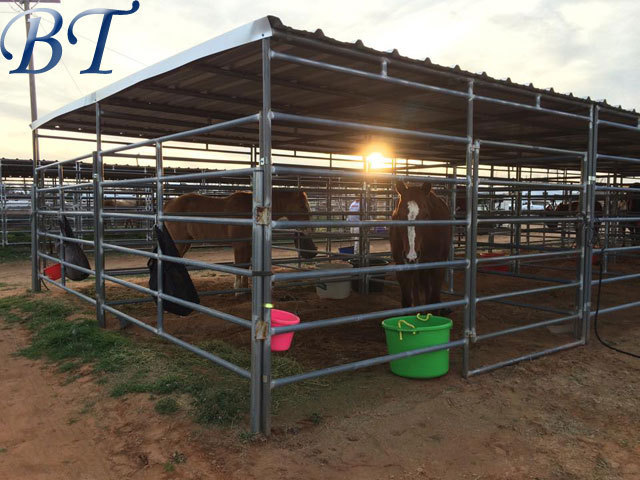 Modern Portable Horse Stable Feeder With Roof Steel Galvanized Horse Feeder Enclosure Fence