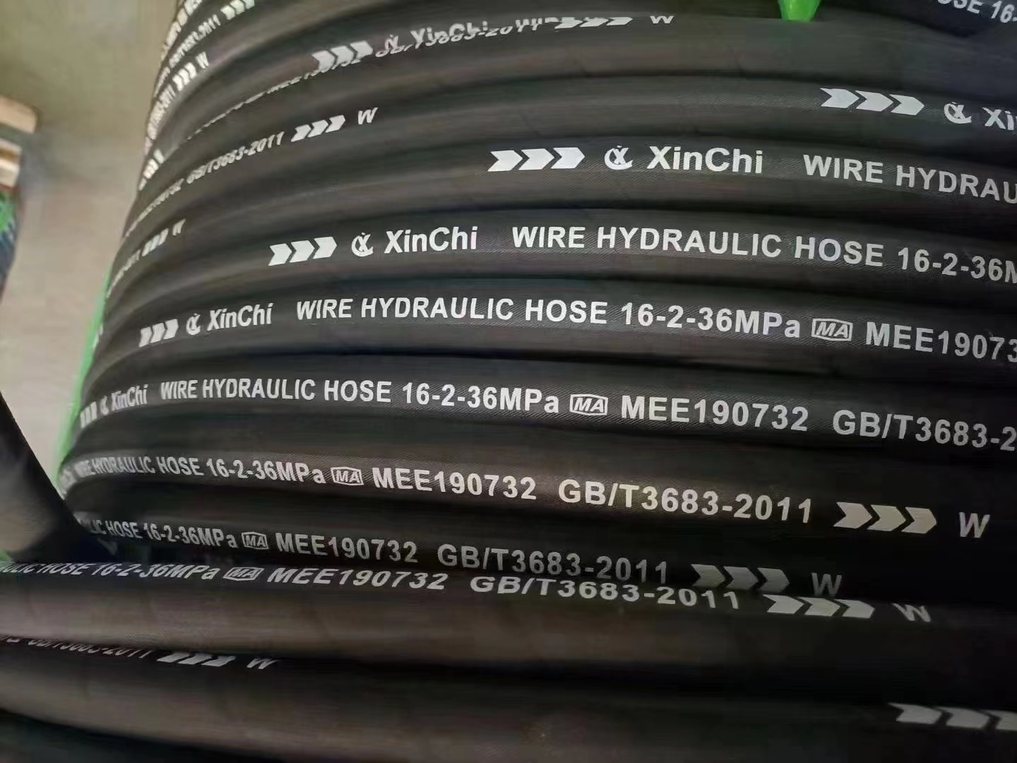 Xinchi Factory High Pressure Flexible Breathing Air Compressor Hose/rubber Air Hose With Fittings