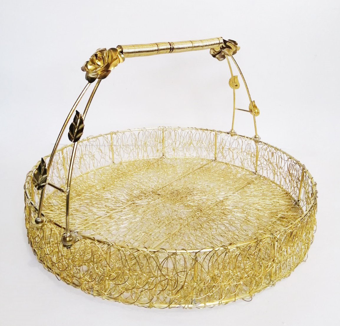 Metal High Quality Designer Indian Handmade Perforated Cheap Price New Look Fruit Basket Iron Gold Plated Designer Fruit Basket