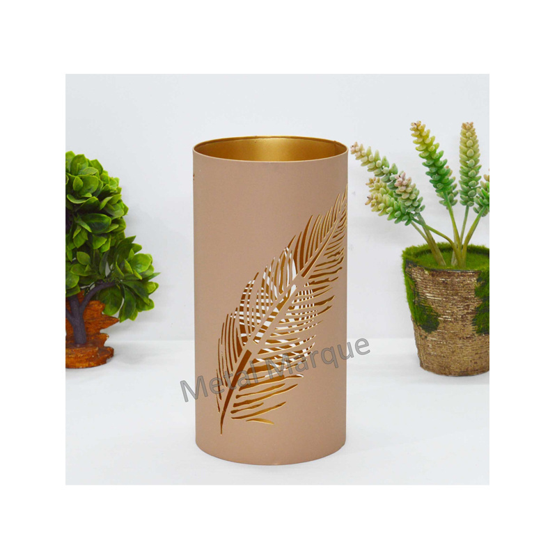 Metal Fern Leaf Laser Cutout Design Small Lantern Hanging T-Light Votive Moroccan Lantern Luxury Home Decorative Lantern