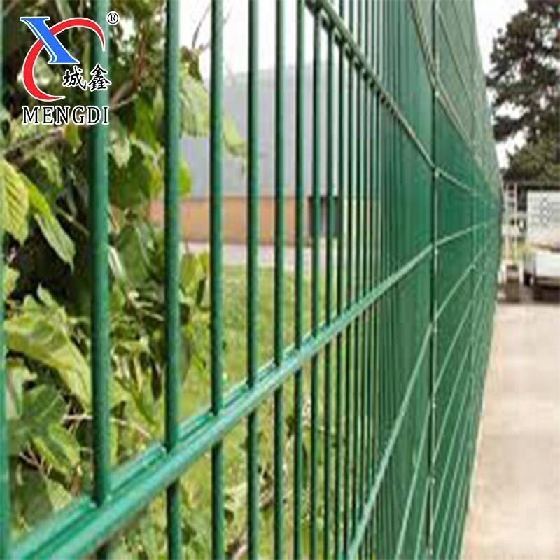 Powder painted fence welded wire mesh fencing net price