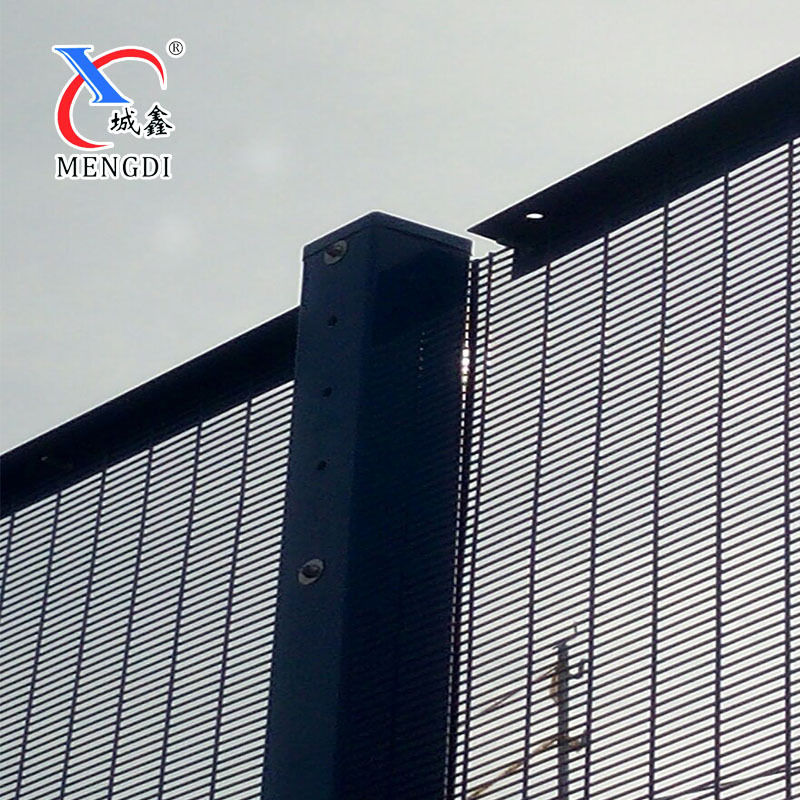 Iron Metal Type and Metal Frame Material Anti Climb Wire mesh fence