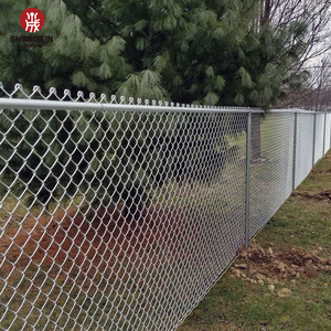 Sustainable Galvanized Fence Diamond Iron Wire Mesh Modern Metal Chain Link Fence Garden Fence