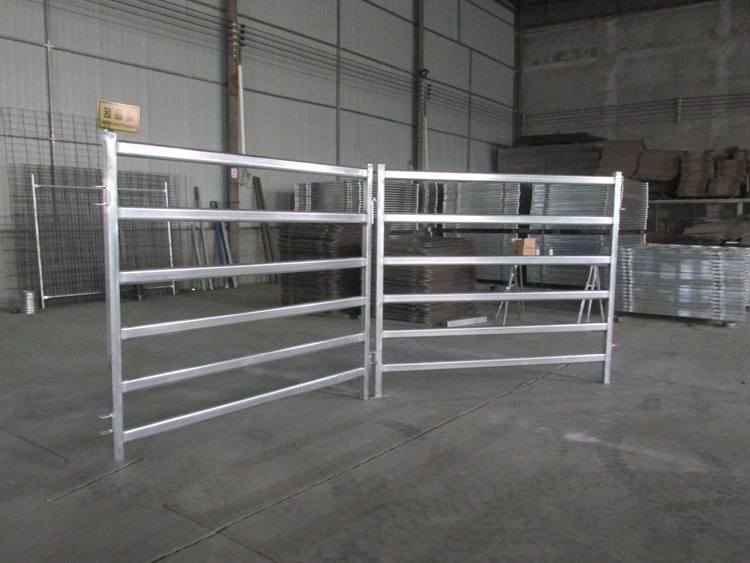 Metalx continuous free standing hot dipped galvanized livestock 16ft goat cattle corral panels