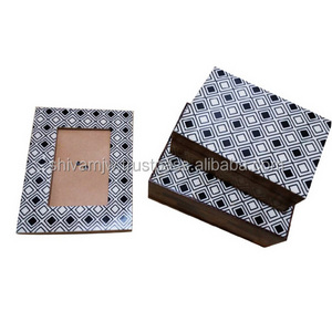 Metier Modern Latest Design Fancy Decorative colorful wooden photo frame | antique style picture photo frames with box.