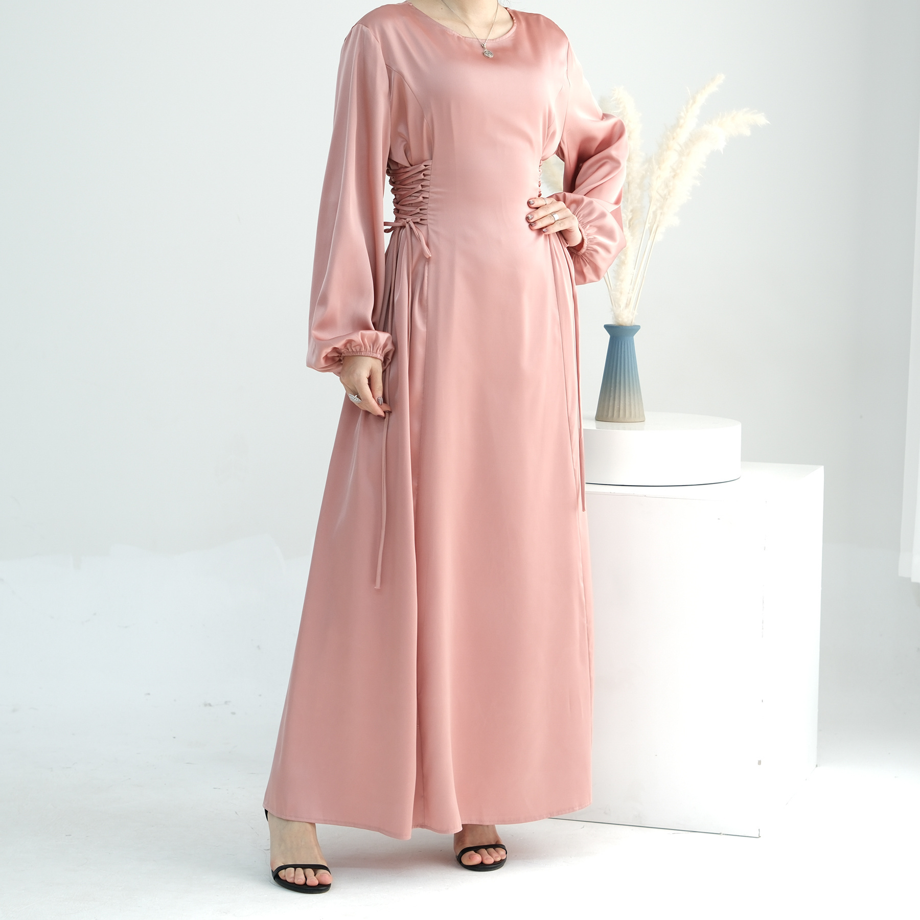 2024 Islam jilbab luxury prayer newest long sleeve elegant satin tunic dress islamic kaftan muslims dresses for women abaya