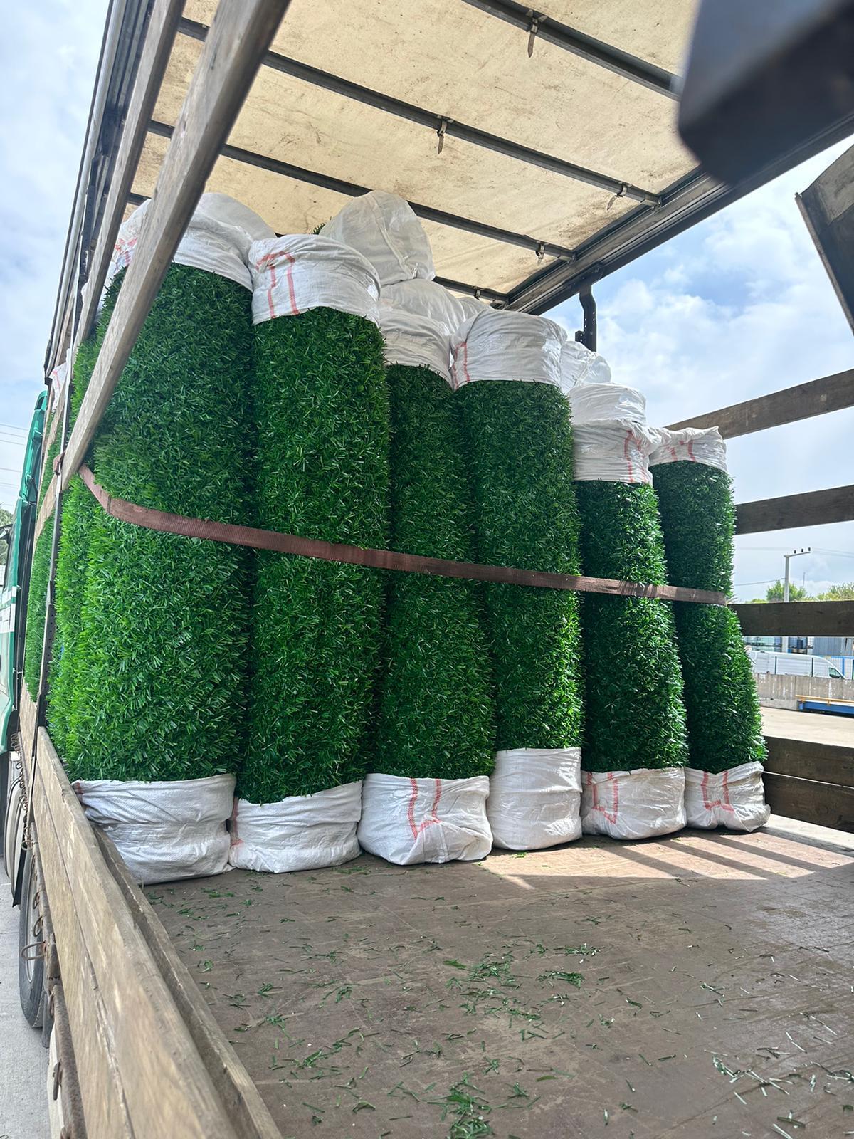 Artificial Grass Chain Link Fence Rolls