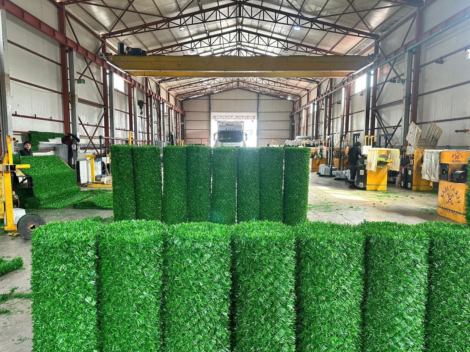 Artificial Grass Chain Link Fence Rolls