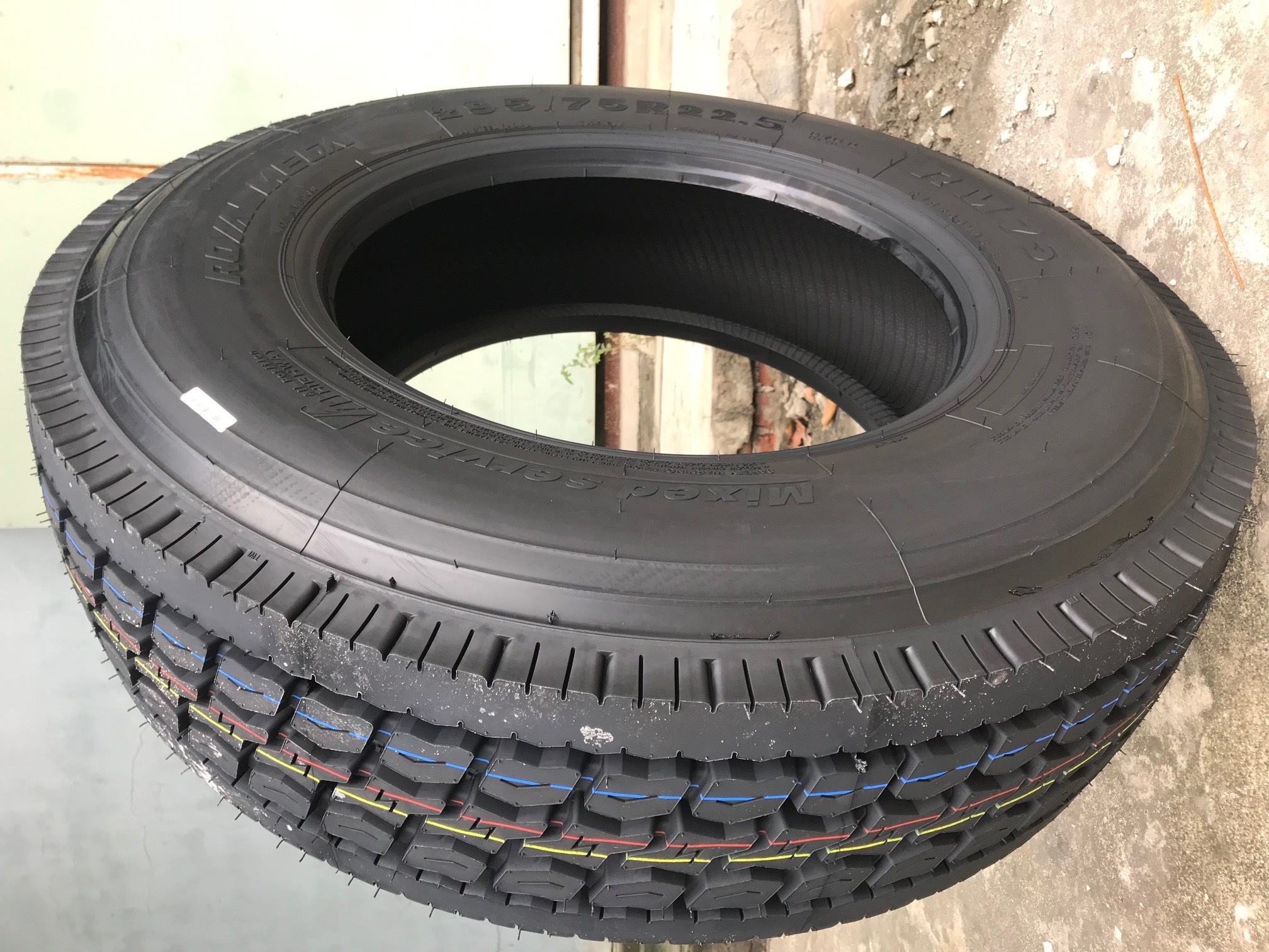 Chinese tires manufacture sailun linglong triangle aeolus chao yang truck tires 385 65 22.5 17.5-25 315 80 22.5 12.00r20