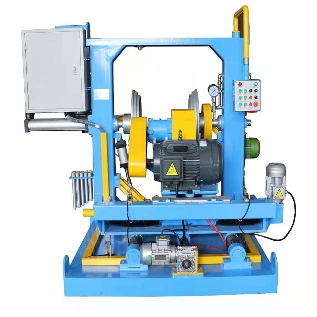 Tire inspection machine for tire retreading