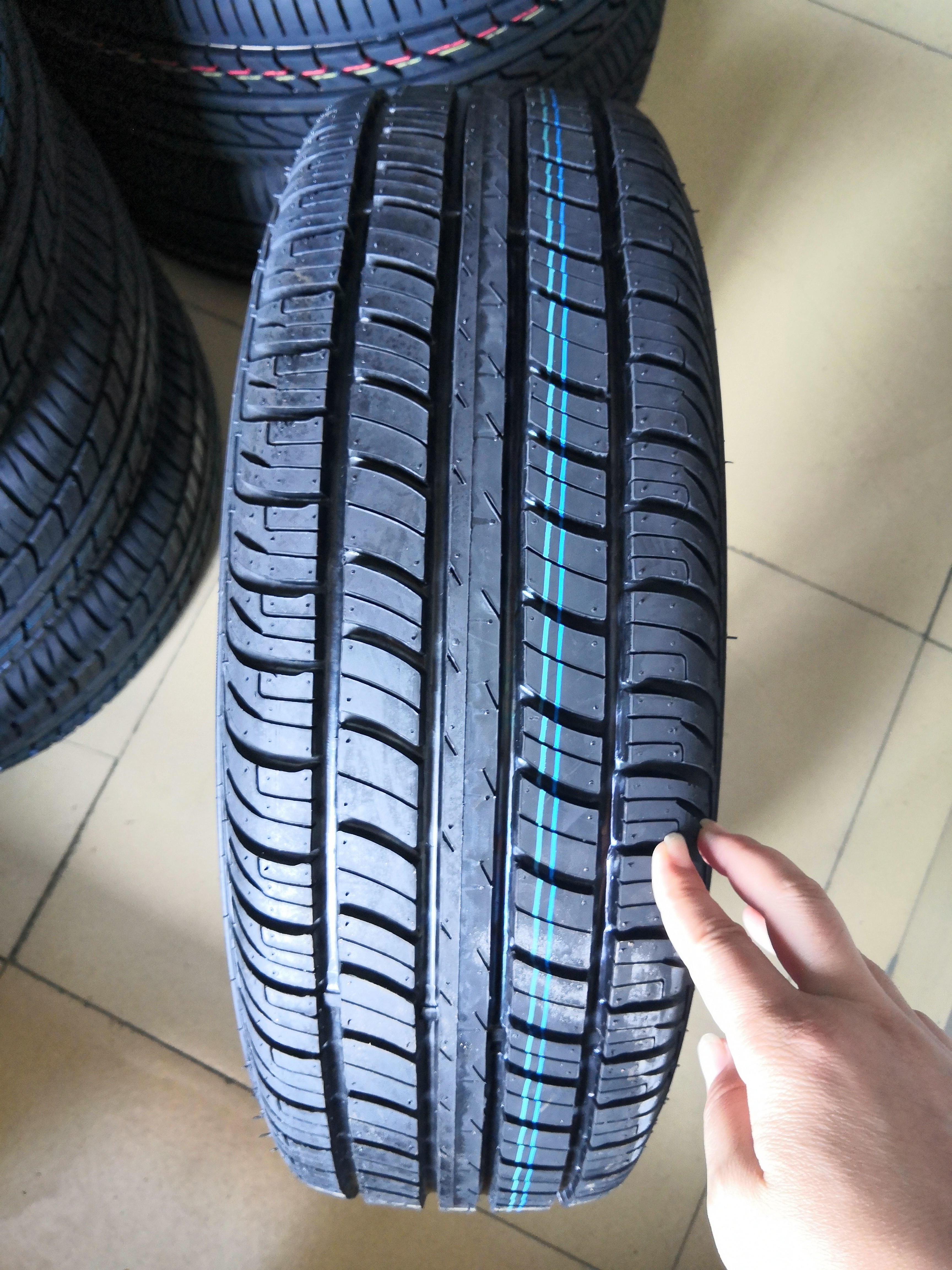 High Quality Brand New 195/65R15 winter tires 215 65 16 Passenger Car Tyre tires 285 45 22