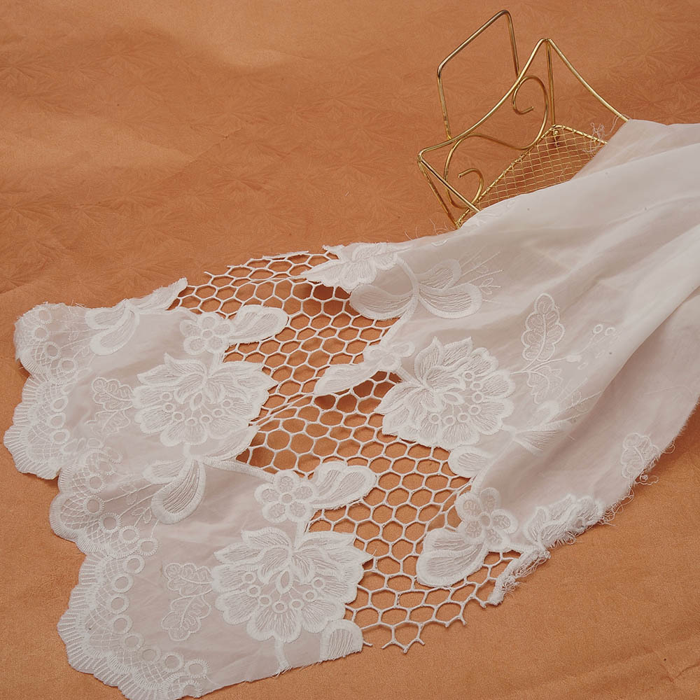 Wholesale Factory Embroidery Eyelet Cotton Lace Fabric