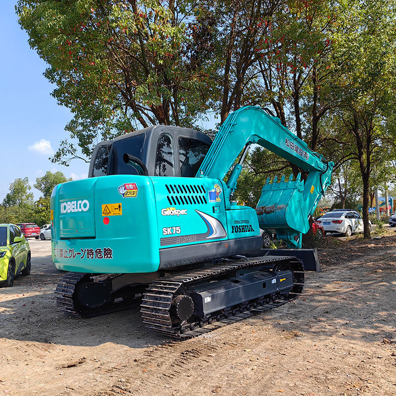 Used 7 ton second hand Kobelco SK75-3  mini hydraulic pump excavator caterpillar small digger for sale