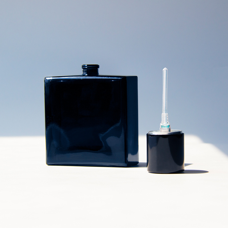 50ml High quality black dark blue glass spray mini empty crystal perfume bottle for man