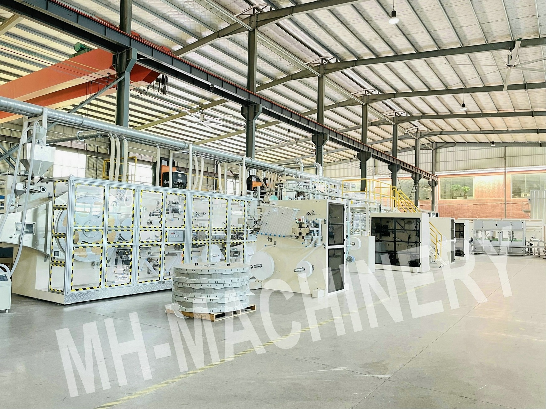 Hot Sale Factory Direct Price Diaper Making Machine With Packing Machine Baby Diaper Production Line