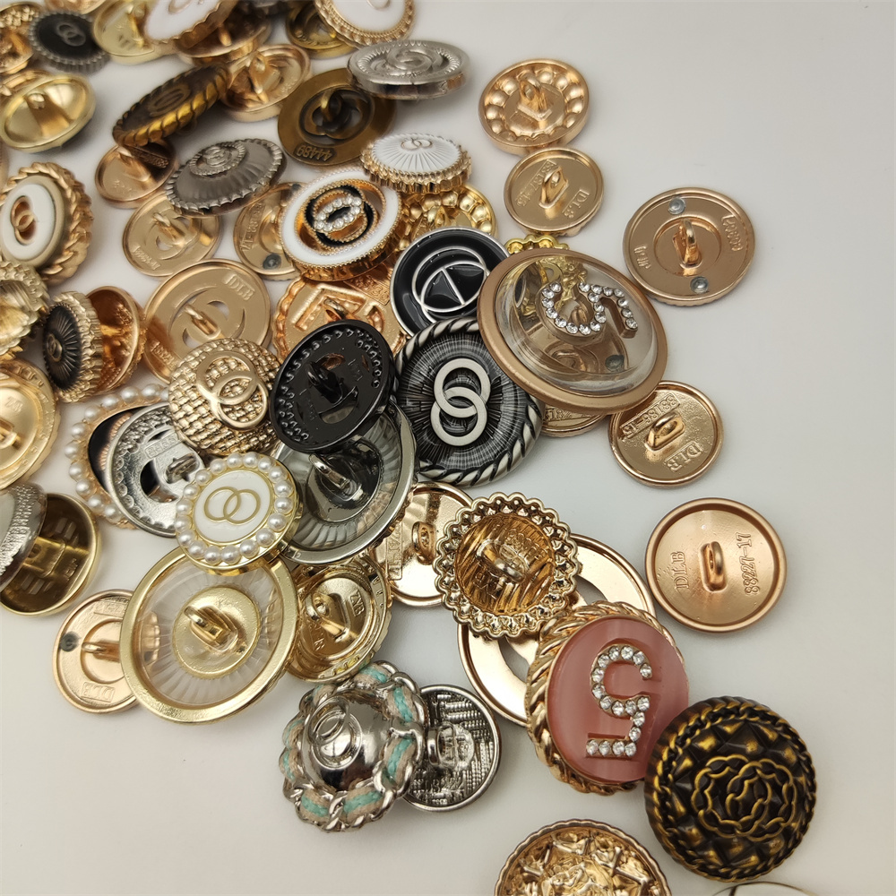 Crafts Round Various Shapes Sewing Supplies Fabric DIY Metal Covered logo Buttons For Clothes