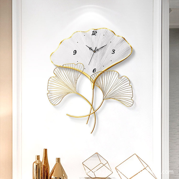 Light luxury ginkgo leaf modern clock wall decoration metal wall clock for living room office shop