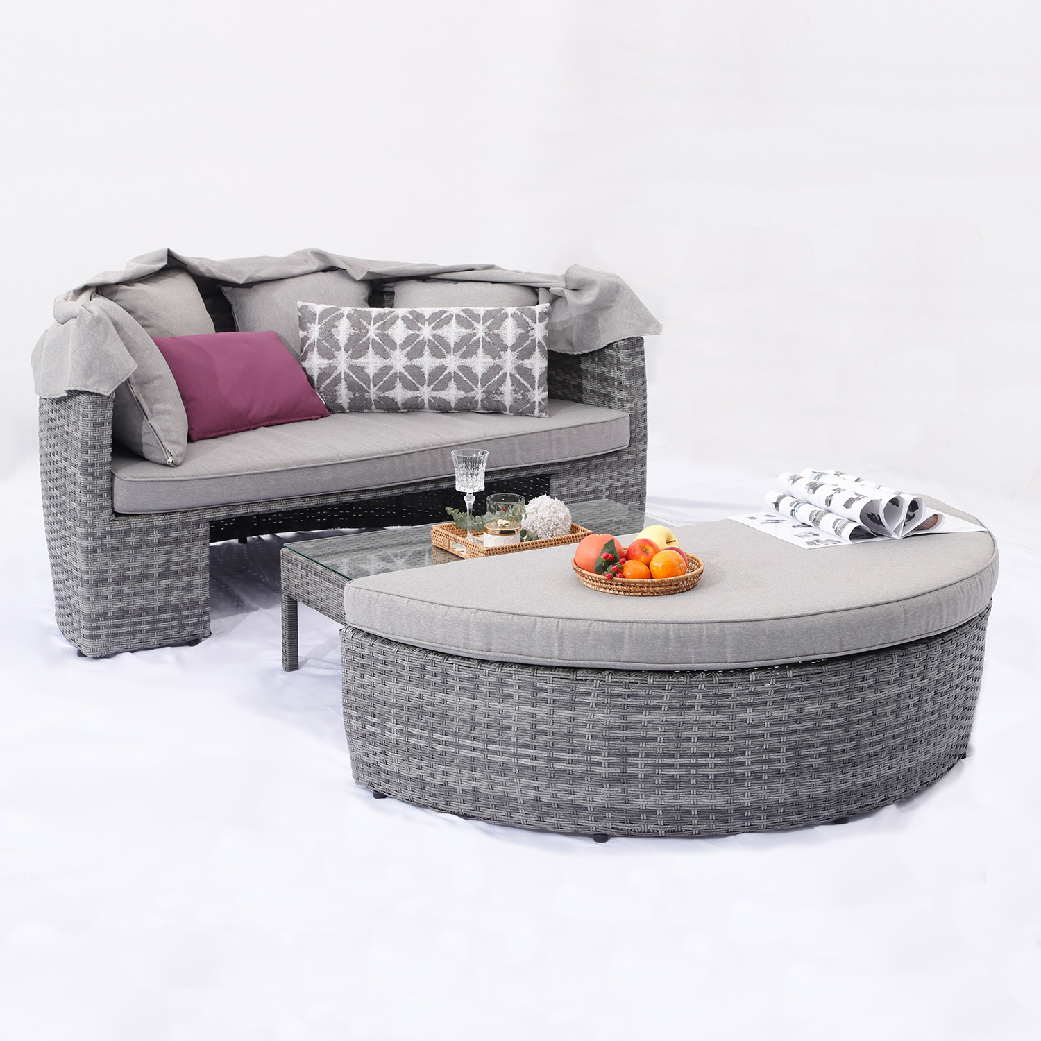 Outdoor Patio Furniture Garden Round Sunbed Wicker Rattan Day Bed with Canopy