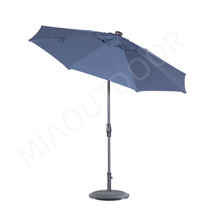 2019 New design custom Twist Tilt solar patio parasol aluminum led beach outdoor garden sun crank umbrella