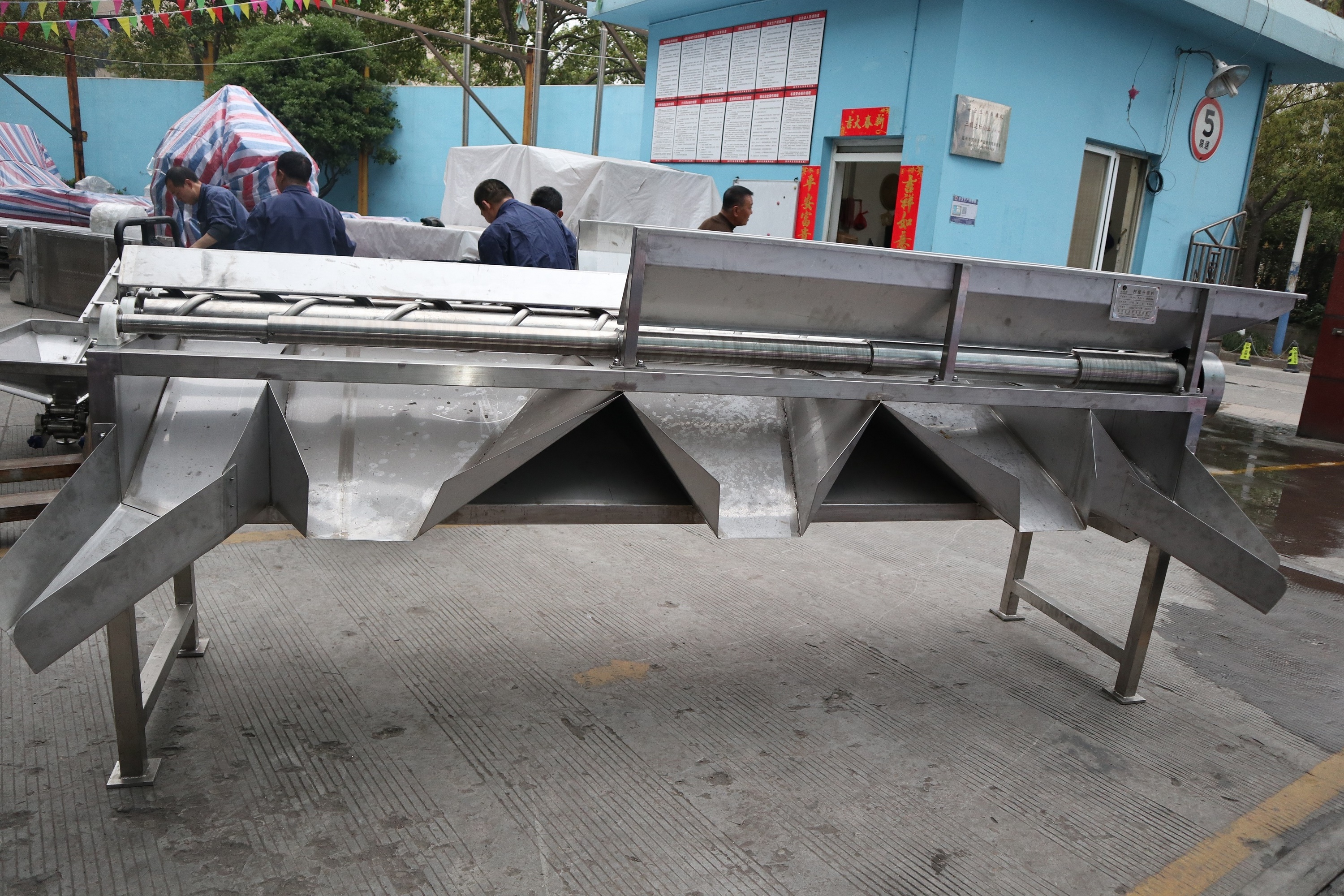 Vegetable and Fruit Sorting Machine