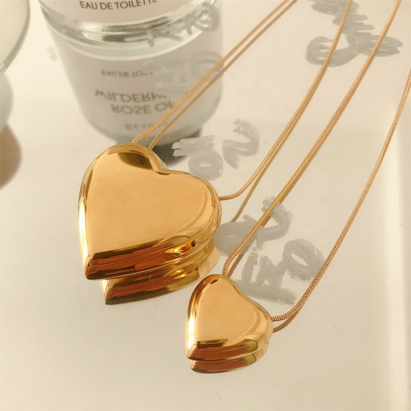 Wholesale Custom Non Tarnish Free Waterproof Jewelry 18K Gold Plated Stainless Steel Snake Chain Link Small Big Heart Necklace