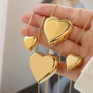 Wholesale Custom Non Tarnish Free Waterproof Jewelry 18K Gold Plated Stainless Steel Snake Chain Link Small Big Heart Necklace