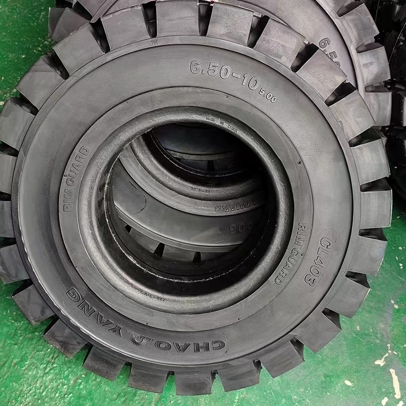 New Energy Electric Forklift Trucks Spare Parts Rear Steer Axle Solid Wheel Tyre&Rim 4.00-8 5.00-8 6.00-10 650-10 28x9-15 700-12