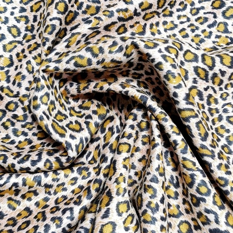 Customized 100% Polyester Fashionable Snake and Leopard Printed Faux Suede Fabric for Bags Shoes Toy Garment Lining Upholstery