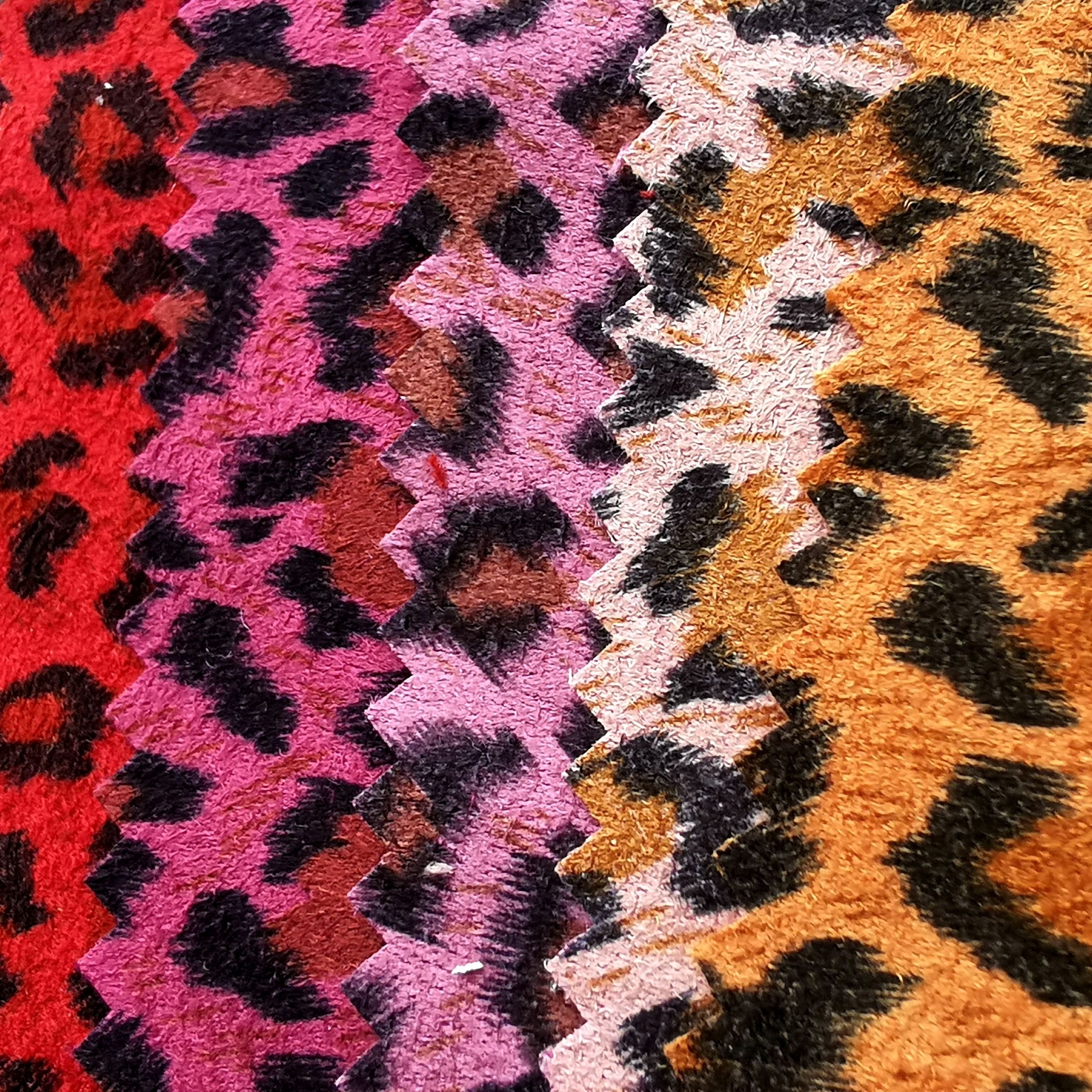 Customized 100% Polyester Fashionable Snake and Leopard Printed Faux Suede Fabric for Bags Shoes Toy Garment Lining Upholstery