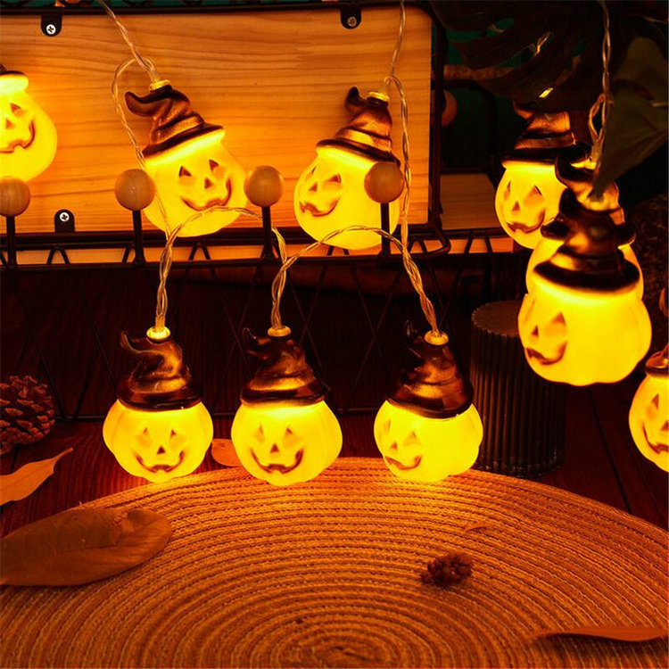 2022 Outdoor Hanging Led Halloween Decoration Smiling Face Pumpkin Wizard Hat Skull Head Night String Lamp Holiday Lighting