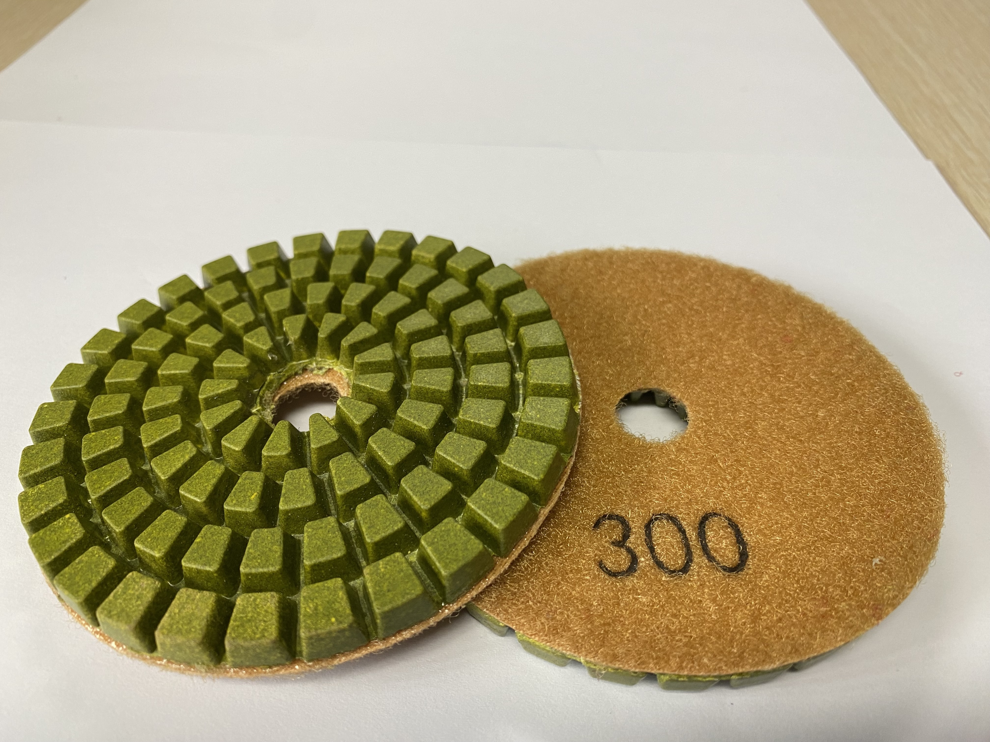 4 Inch Wet Polishing Resin Pad For Low Hardness Concrete Floor