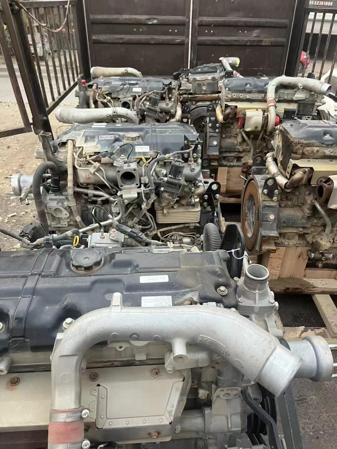 Used original  4M40 Mitsubishi assembly engine with low price and good condition  for Sany 215C-9 /pro  excavator