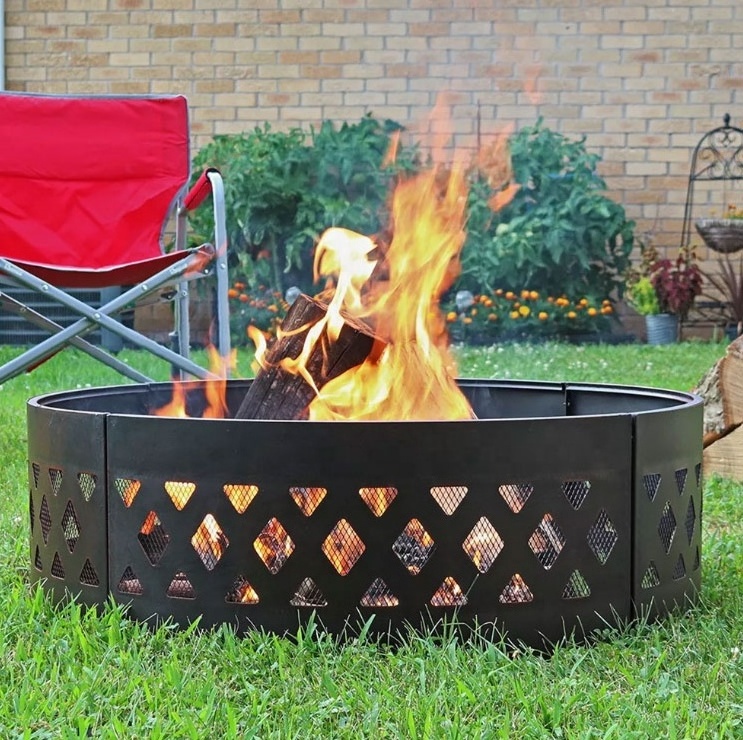 Outdoor Heavy-Duty Steel Portable Large Round Ring Crossweave Cut Out Fire Pit