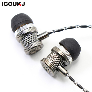 Universal wholesale 3.5MM Electroplate Earphone with mic headset for PC for iphone for  samsung handfree headphone