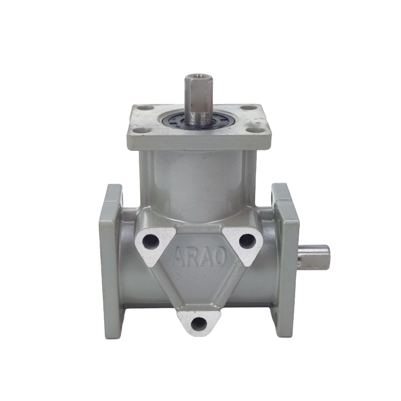 Low MOQ Agricultural Machinery Spiral Bevel Gear Reducer for PTO Shaft Right Angle Gearbox Aluminium Commutator Spline Shaft