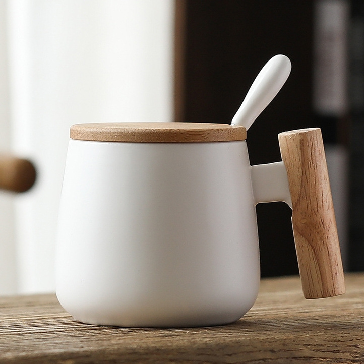 Custom logo  porcelain mug with bamboo lid spoon and wooden handle ceramic coffee mug bone china milk tea cup for gift