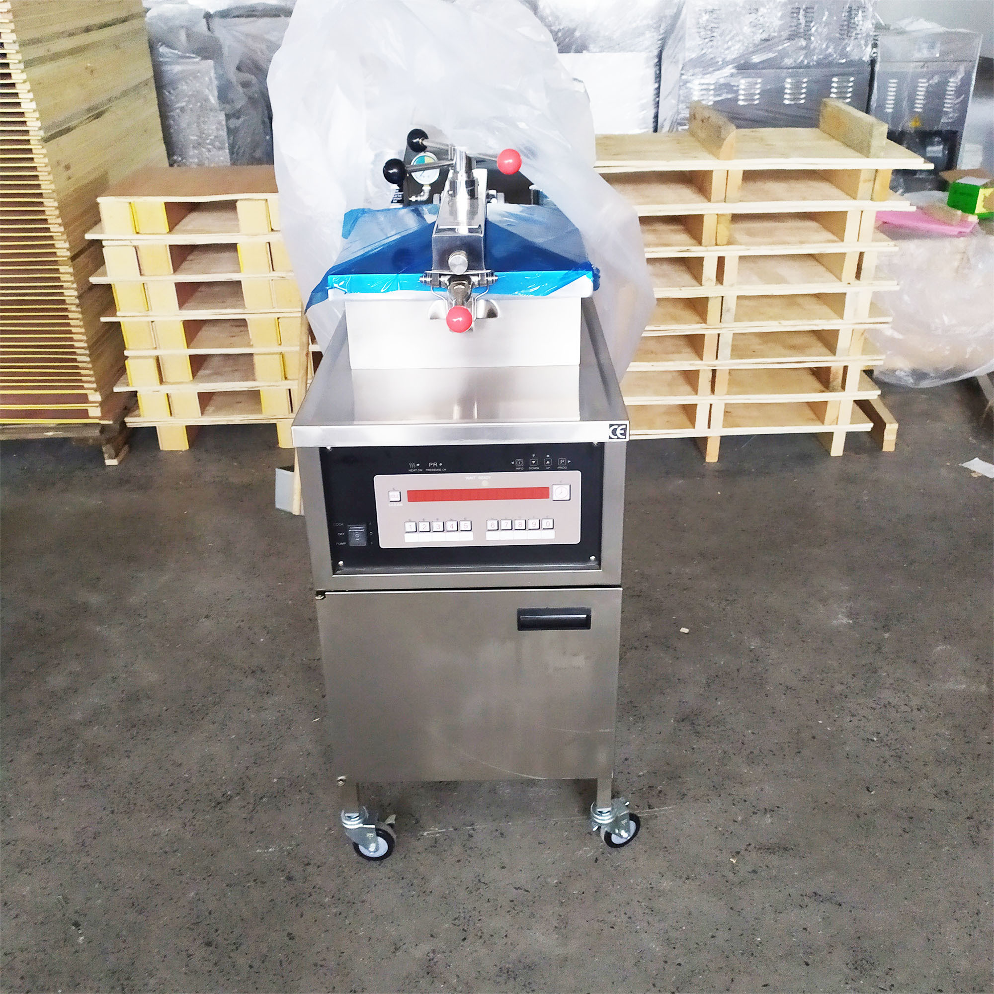 Hot sale gas&electric  broaster chicken  pressure fryer/commercial turkey fryer/ pressure fryer