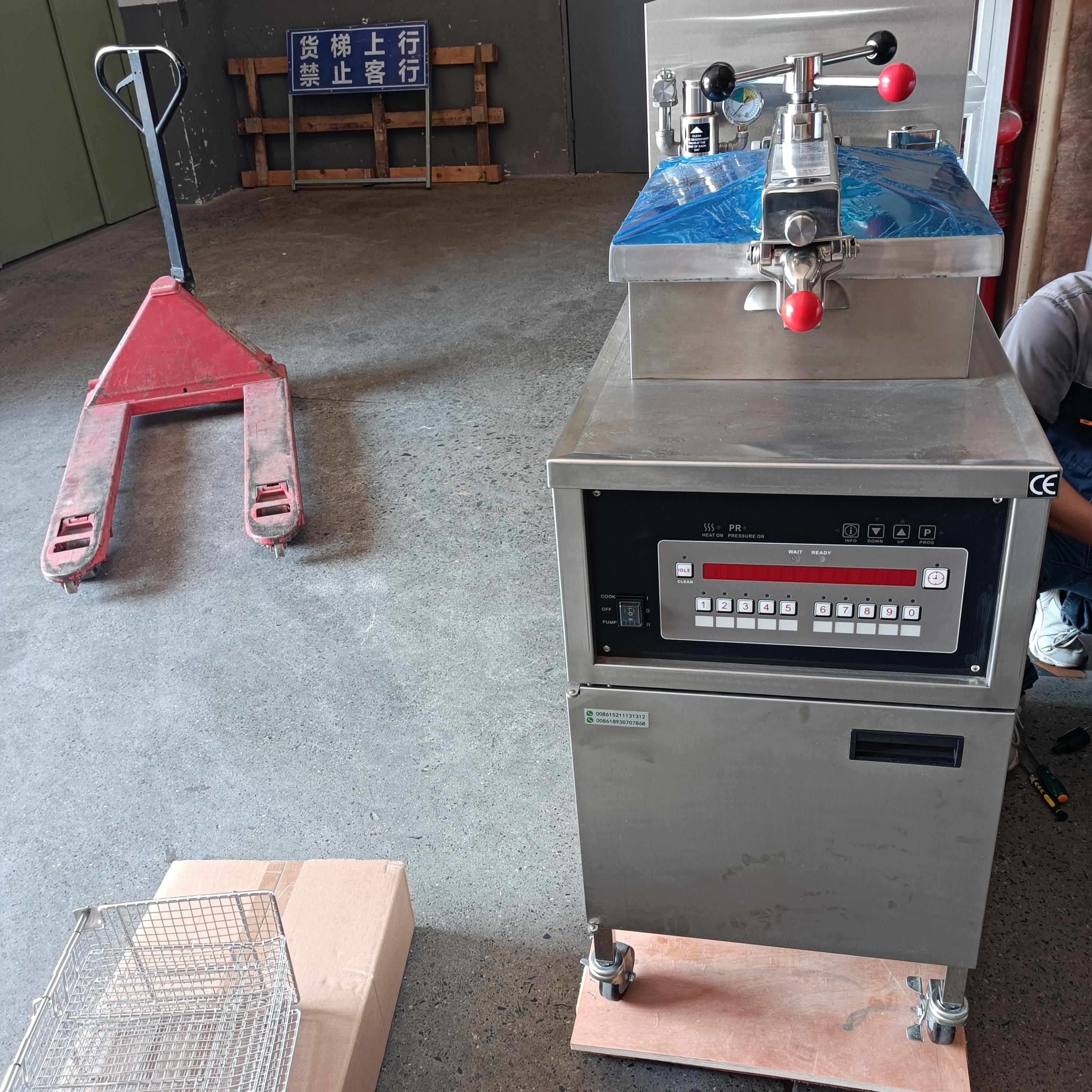 hot sales  broasted chicken 25l batch fryer machine/breaded chicken fryer