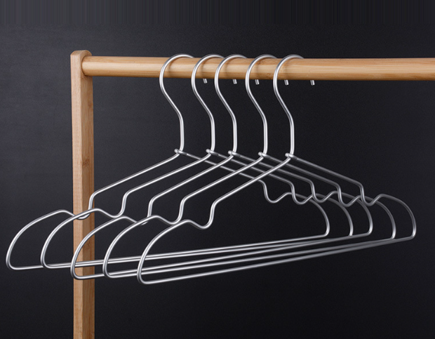 Luxury Custom Space Saving Golden Drying Rack Metal Gold Hanger Clothes For Kids Women Men