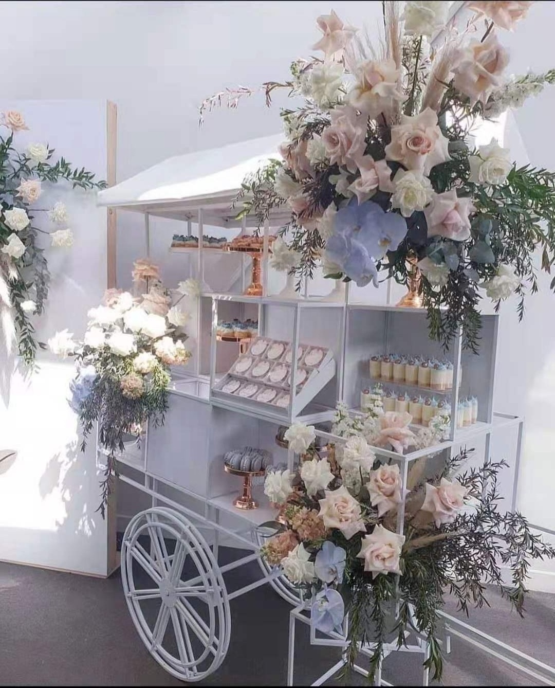 2021 Hot Sale Morden Iron Wedding Flower Candy Cart For Wedding Decorations