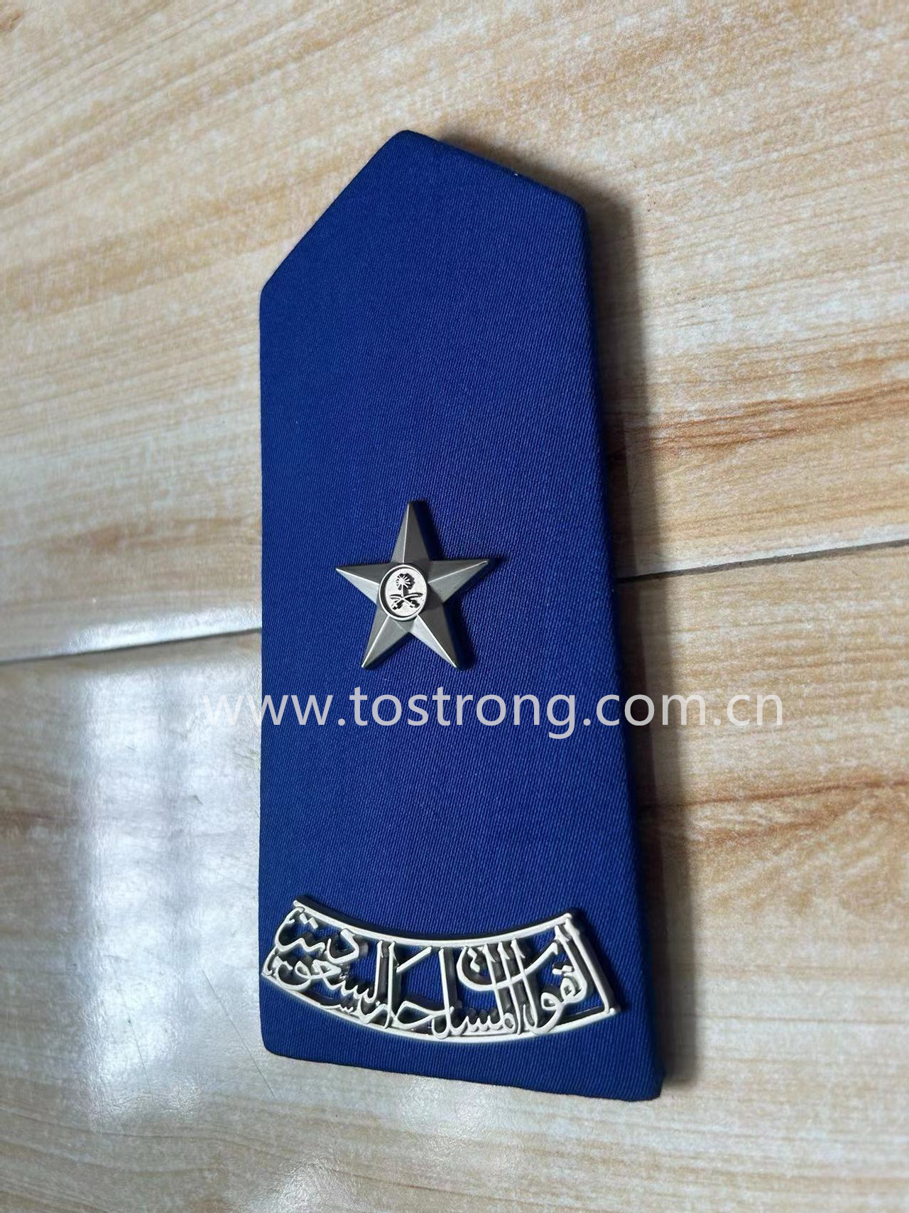 Custom Saudi Arabia Tactical Shoulder Boards Uniform Epaulette Officer Badge Epaulettes Ranks for Uniform