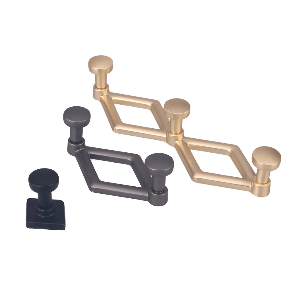 Decorative Black Hat and Coat Wall Mount Rack 5 Hooks for Robes