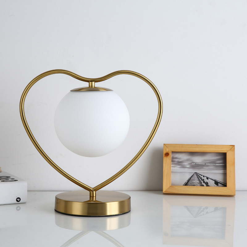 Good quality modern glass indoor lighting led table fixture heart shape desk lamp